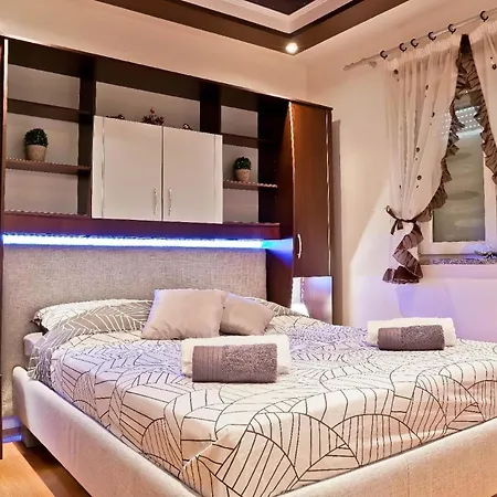 Fuer 8 Personen Ca 100 Qm In Pula, Istrien Istrische Riviera Apartment *