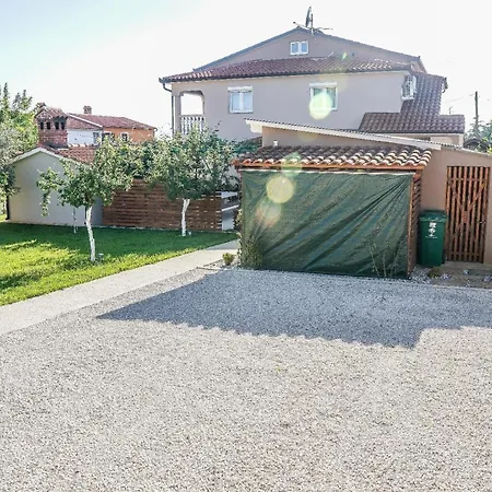 Fuer 8 Personen Ca 100 Qm In Pula, Istrien Istrische Riviera Apartment