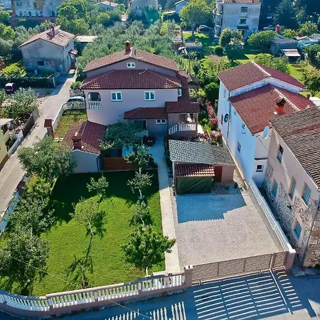 Fuer 8 Personen Ca 100 Qm In Pula, Istrien Istrische Riviera Apartment Pula