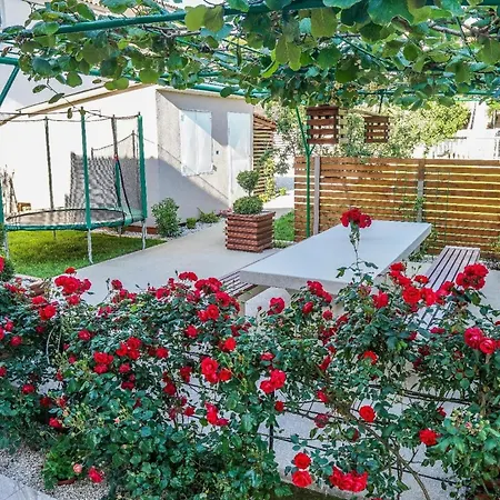 Apartment Fuer 8 Personen Ca 100 Qm In Pula, Istrien Istrische Riviera *